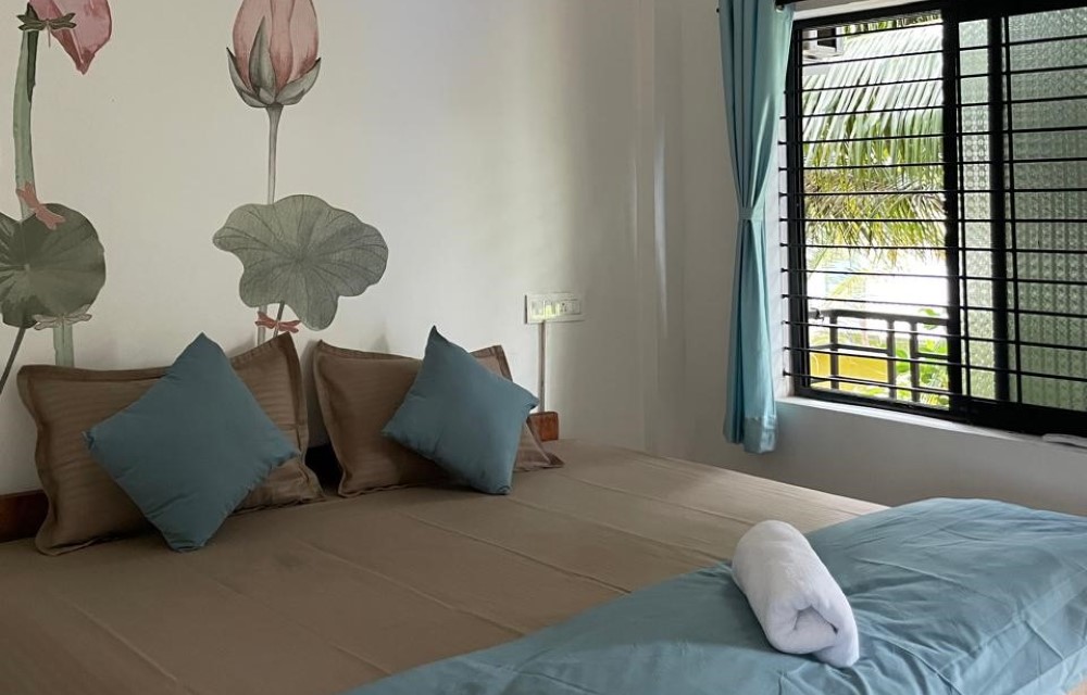 Suite with Balcony (AC)